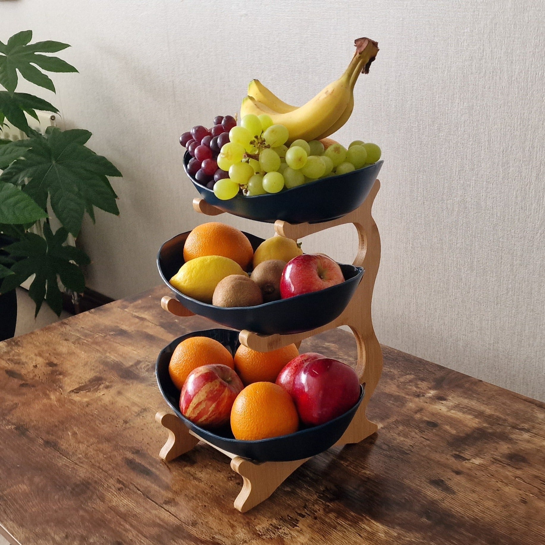 FruitDisplay – Elegant 3-Tier Fruit Basket for Kitchen