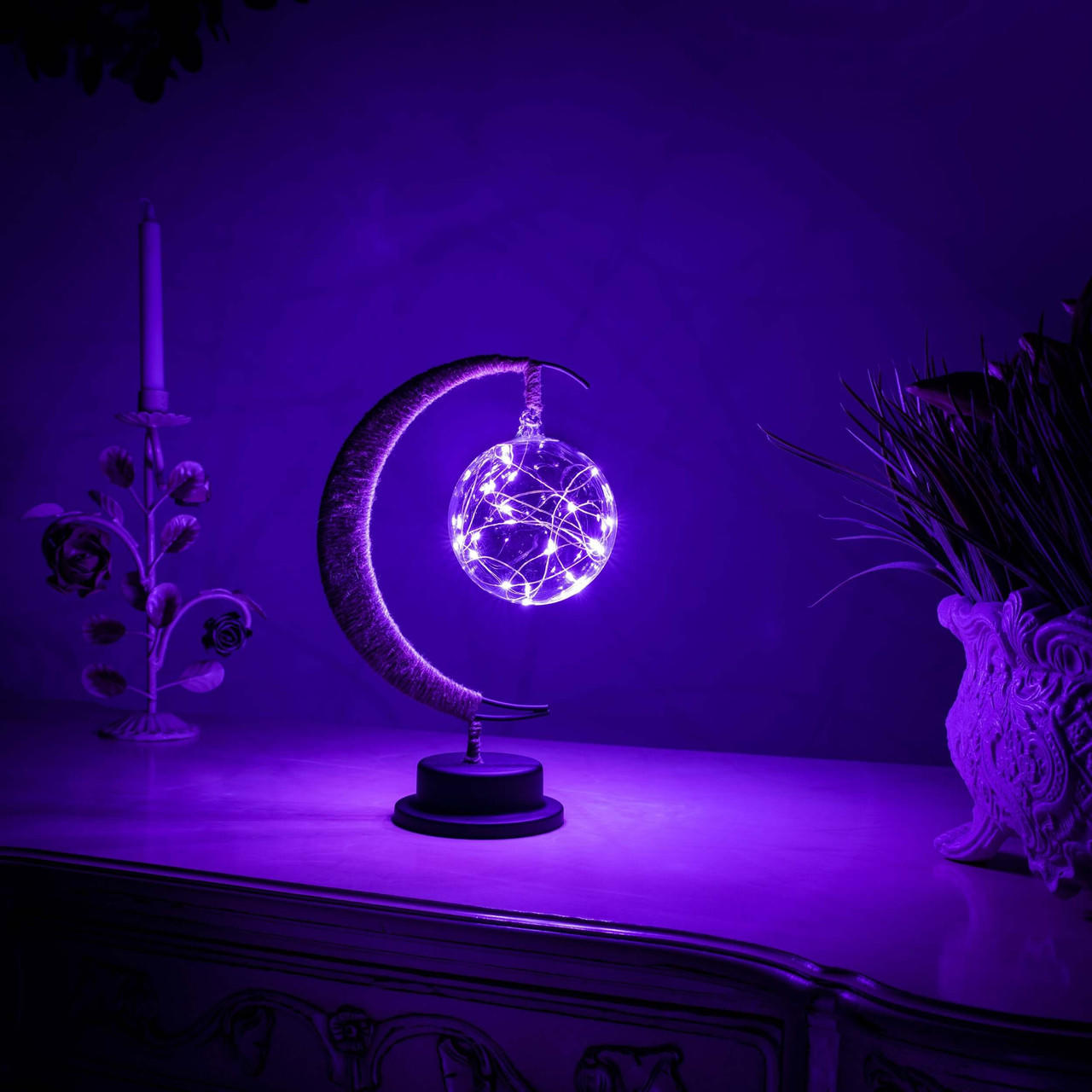 LunariaGlow - Half Moon Lamp