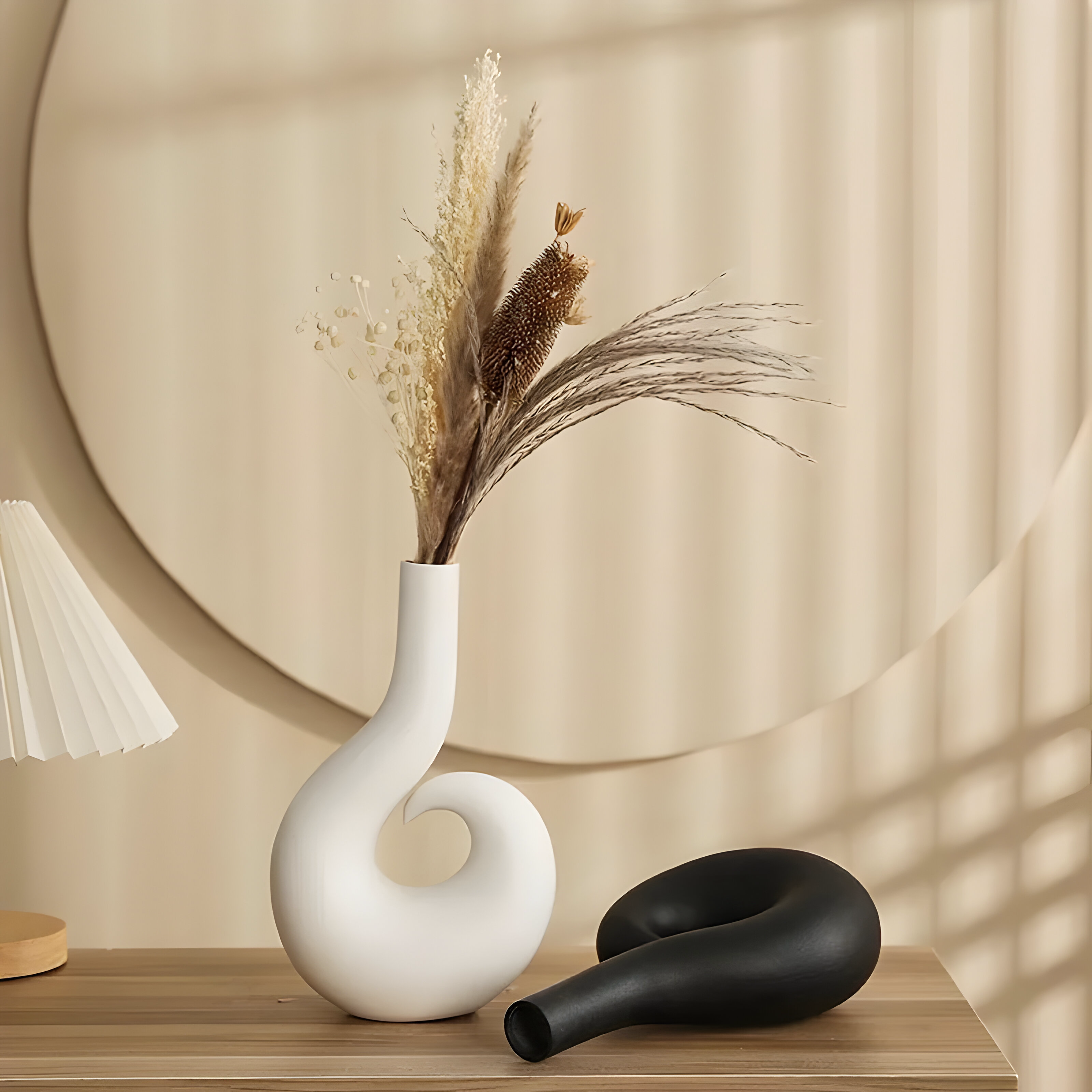 Minimalist Norwegian Vase with Unique Twisted Design – White and Black Contrast