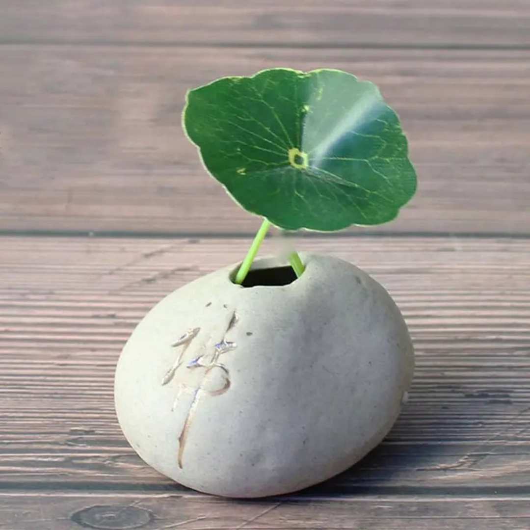 Small Ceramic Flower Pot - Perfect for Plants and Fresh Flowers