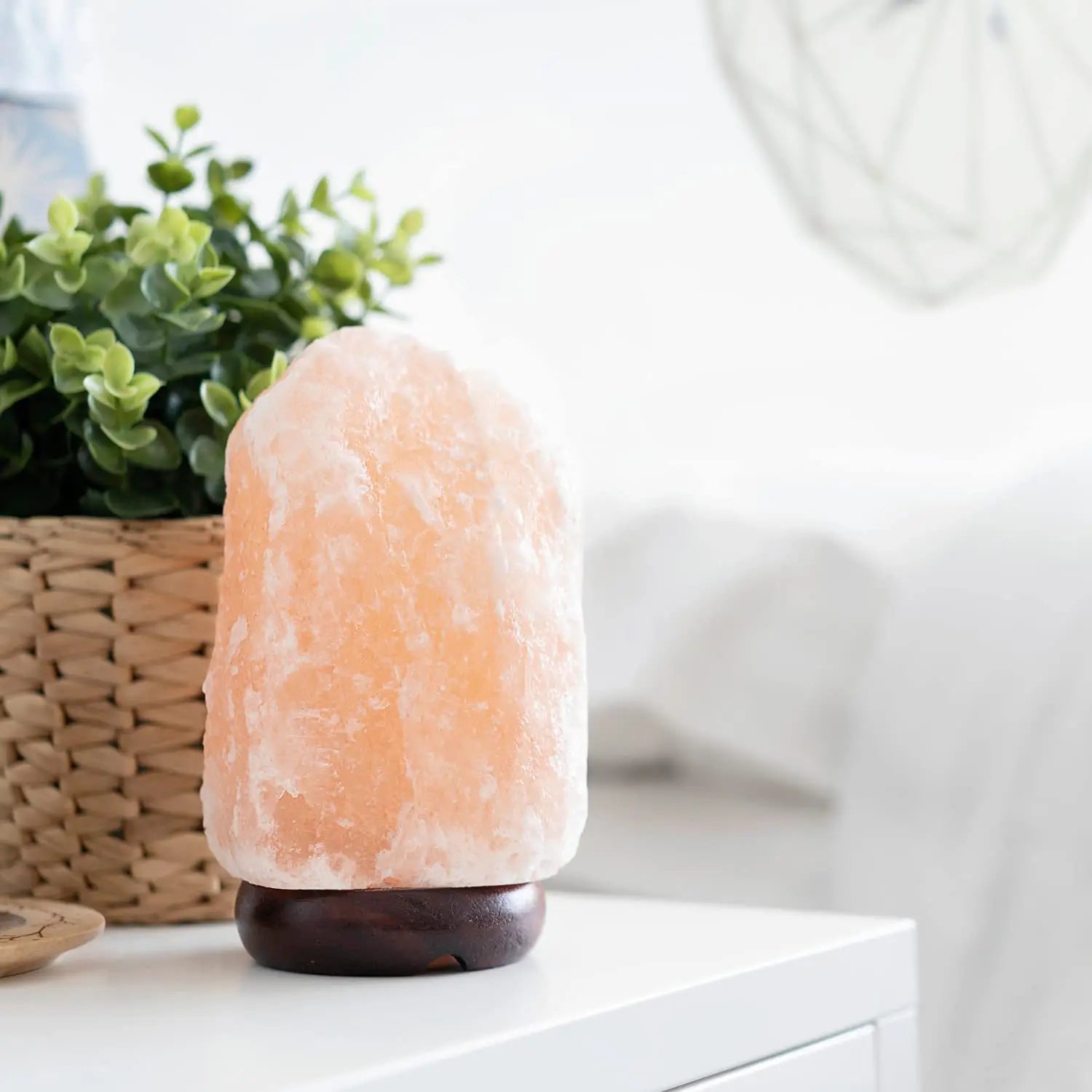 NaturalGlo - Himalayan Salt Lamp for a Soothing Atmosphere