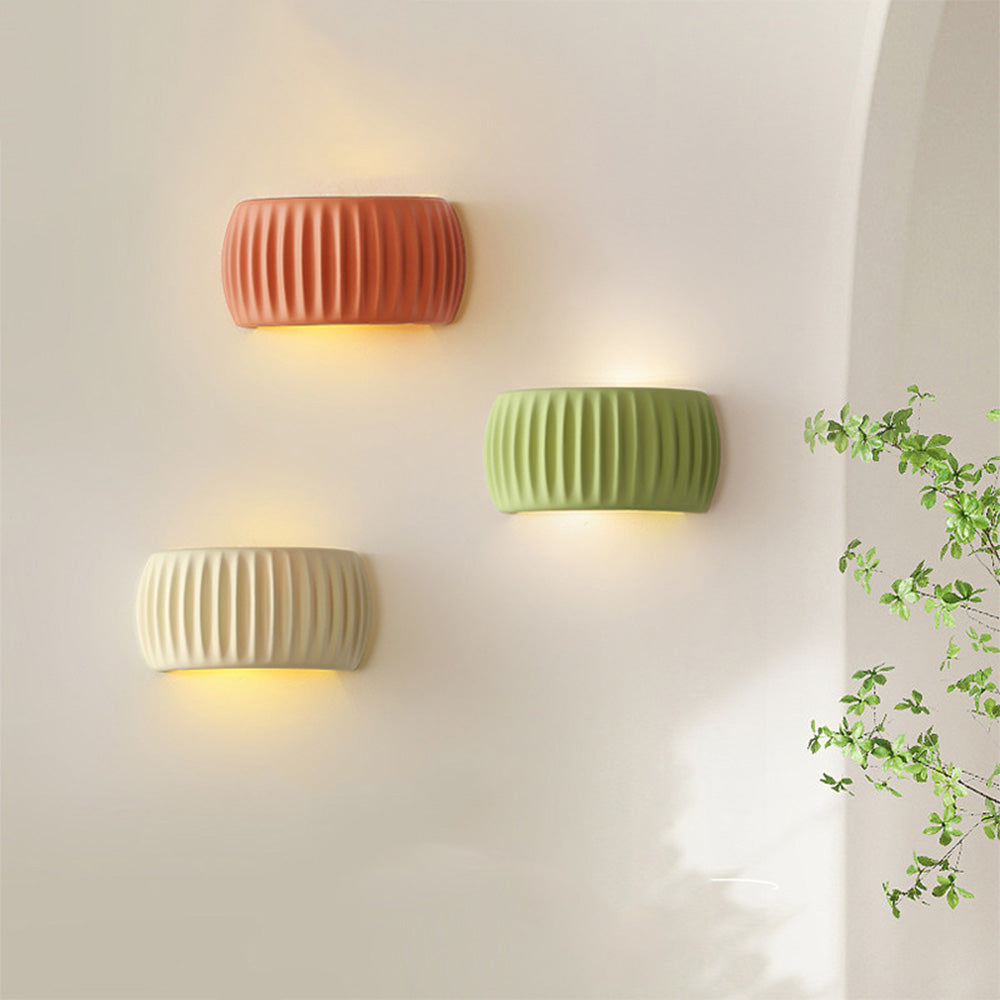 SIMPLORIS - Simple Resin Wall Lamp for Indoor Spaces