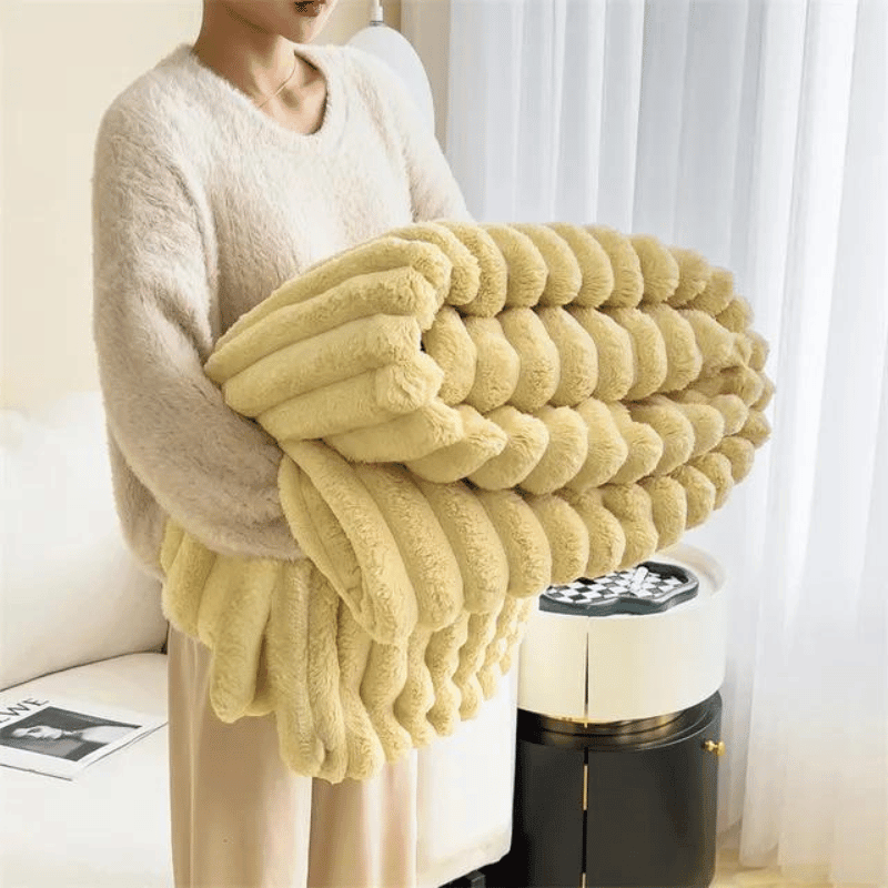 Luxe Fleece Blanket - Warm, Soft and Stylish for Home