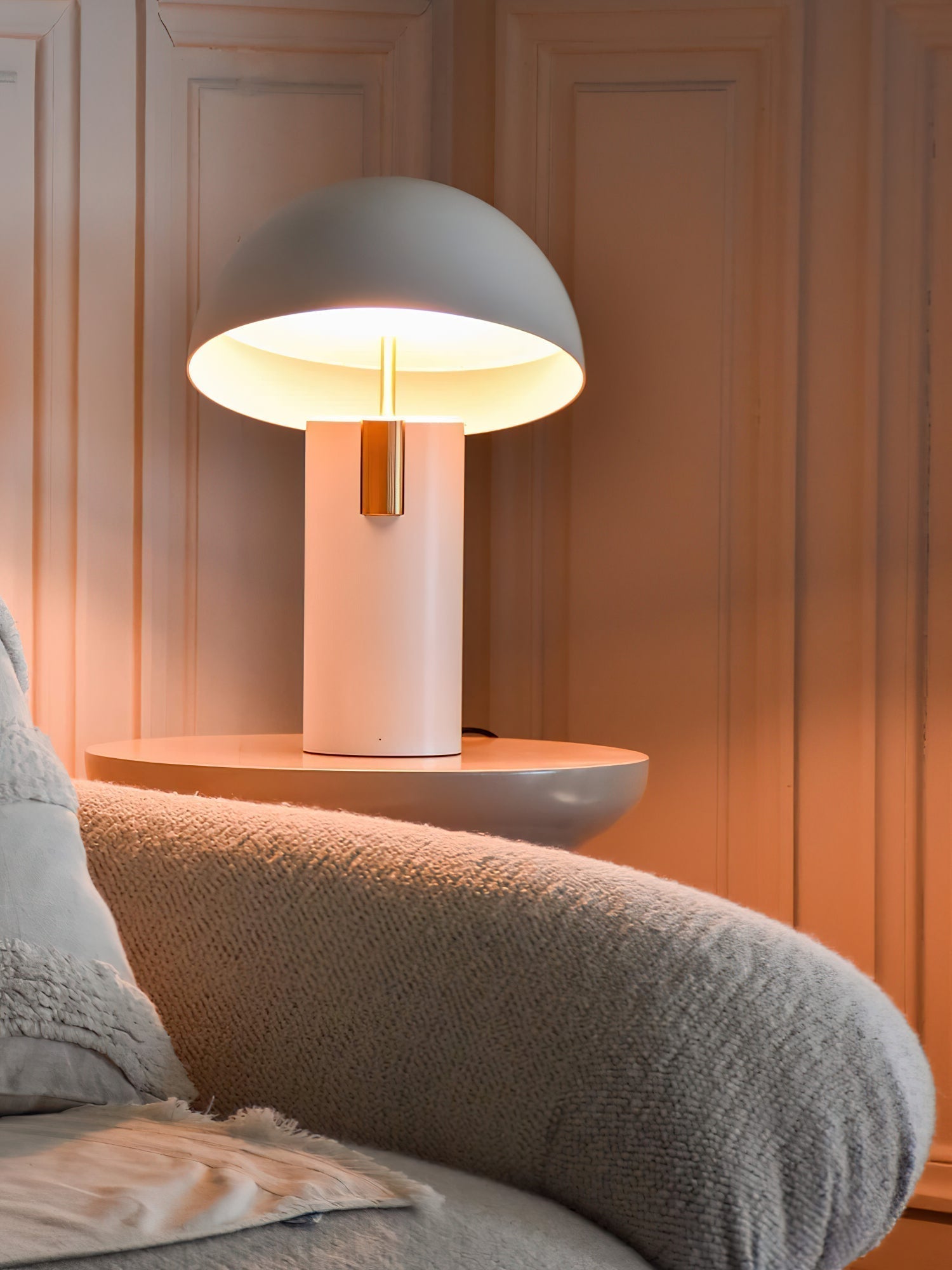 LumiCrest - Modern Table Lamp with Elegant Design (Mushroom Design)