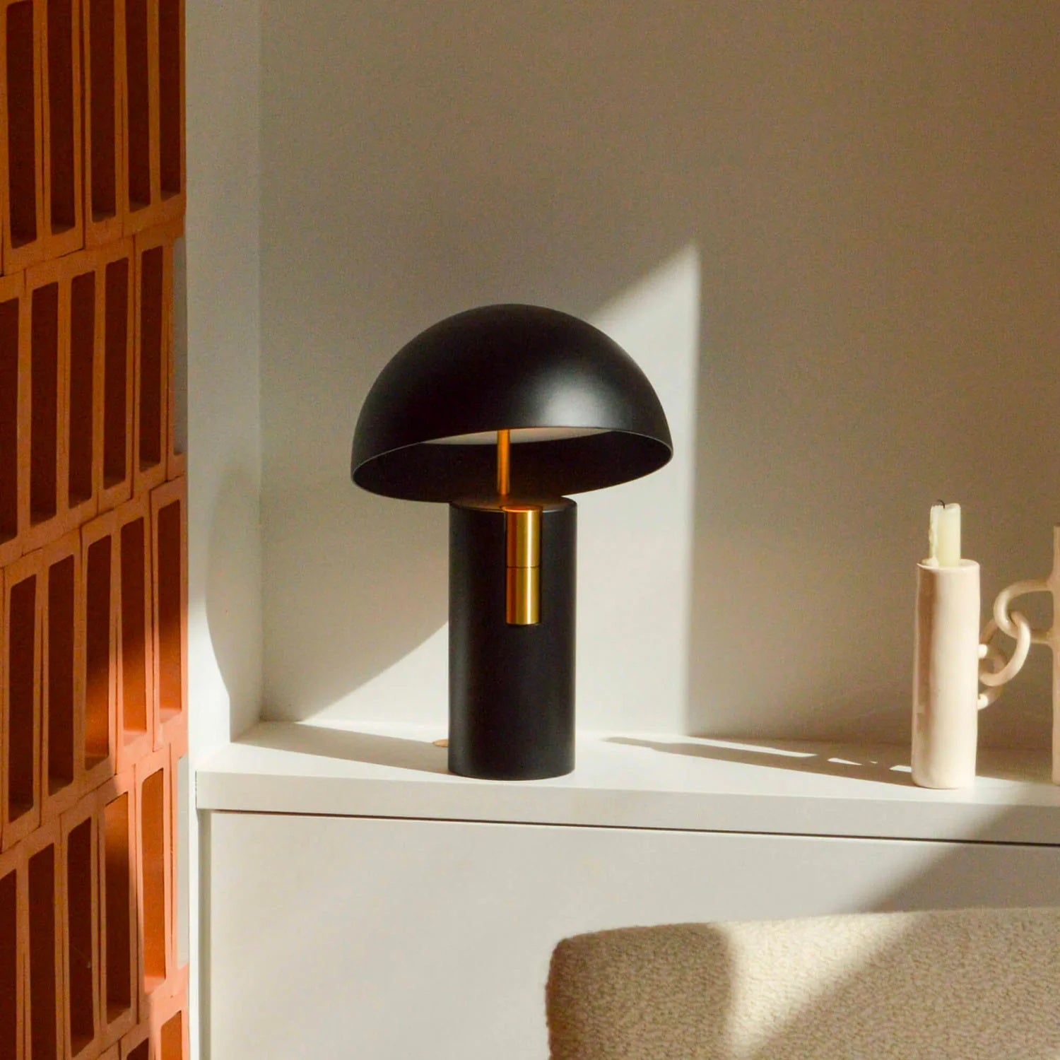 LumiCrest - Modern Table Lamp with Elegant Design (Mushroom Design)