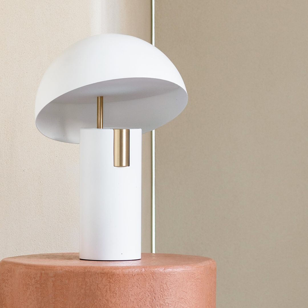 LumiCrest - Modern Table Lamp with Elegant Design (Mushroom Design)