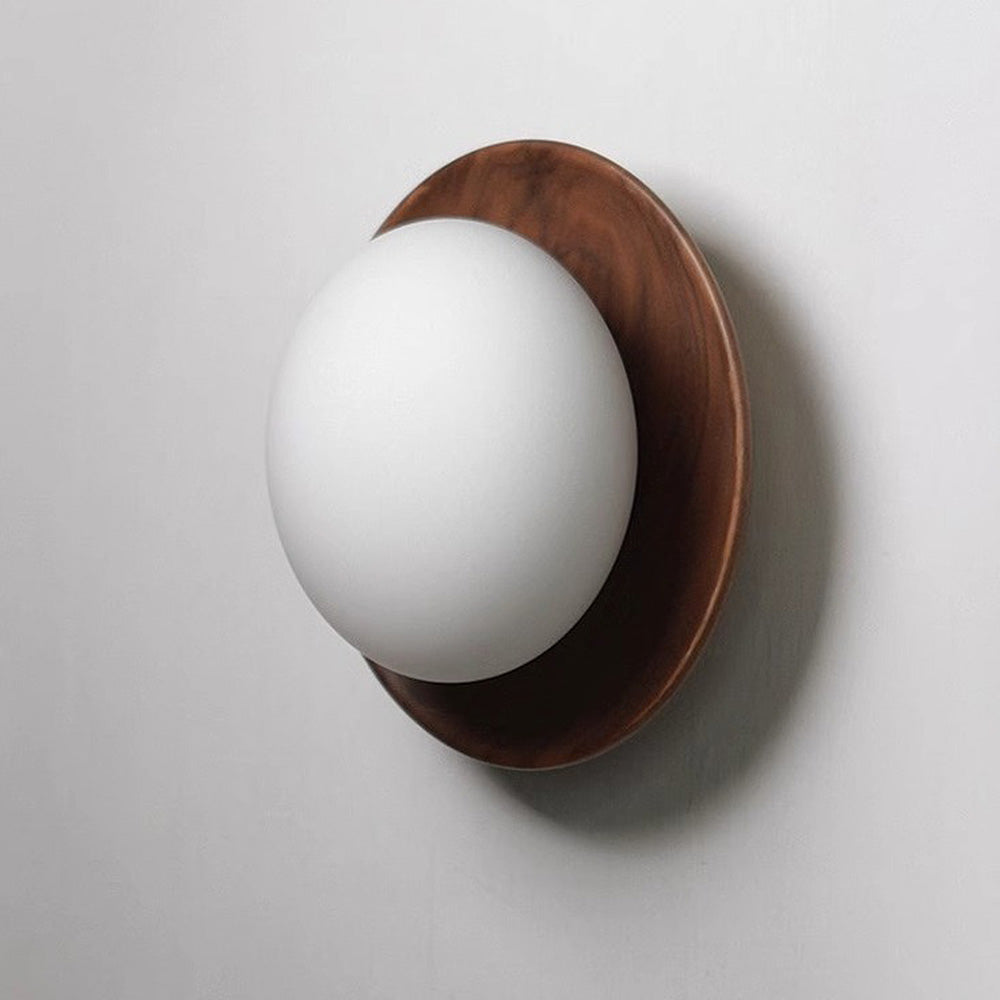 HoutWit - Minimalist Wall Lamp with Wood Accent