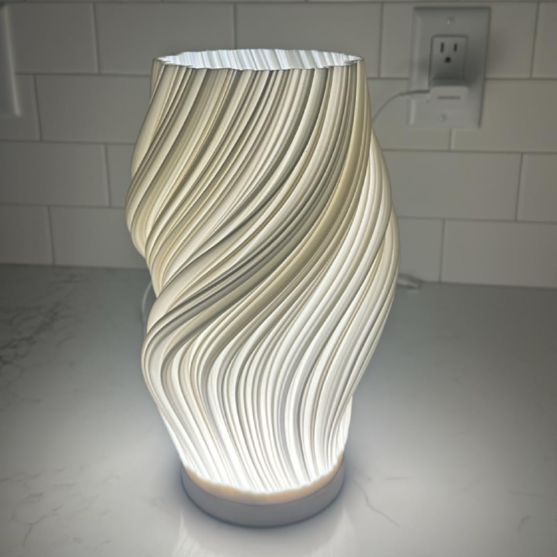 Elegant 3D Desk Lamp - Adjustable and Stylish Lighting