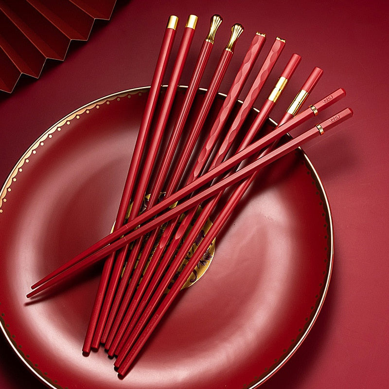 Luxury Wooden Sushi Chopsticks - Available in Black, Red, Green, and Blue