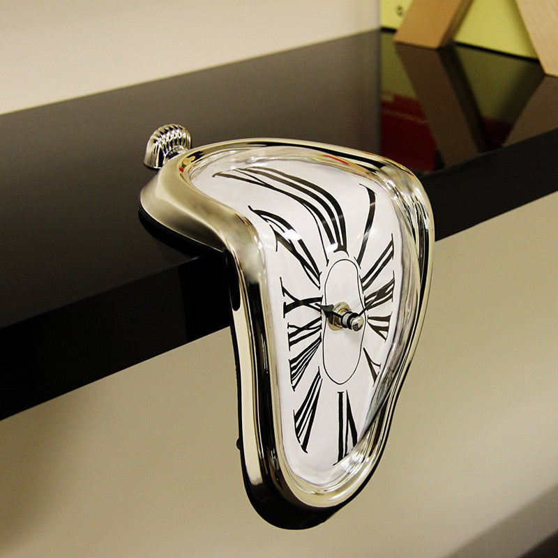 SylvaForma – Salvador Dalí Inspired Melting Clock