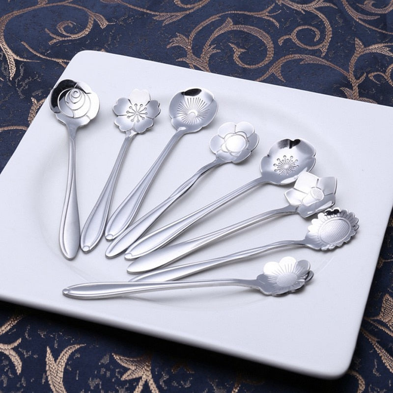 Luxe Cutlery Set in Gold, Silver, Rose Gold & Chrome - RegalGleam | Elegance for Every Table