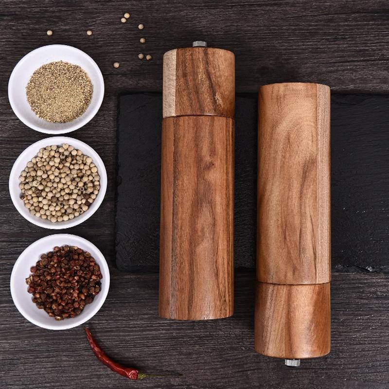 Salt and Pepper Mills - Wooden Structure - Sustainable & Stylish