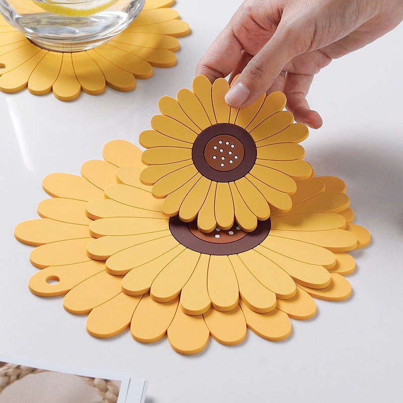 Sunflower Shaped Coffee Coaster – Flexible Non-Slip Coaster