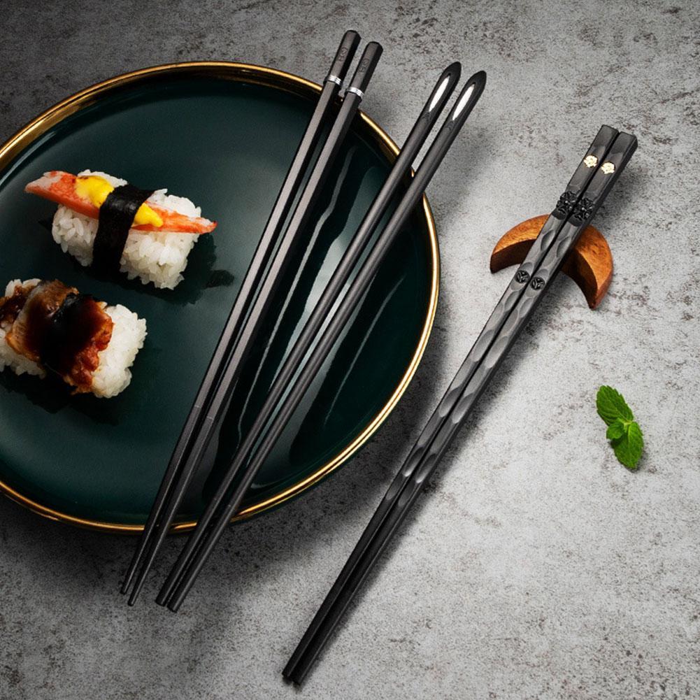 Luxury Wooden Sushi Chopsticks - Available in Black, Red, Green, and Blue