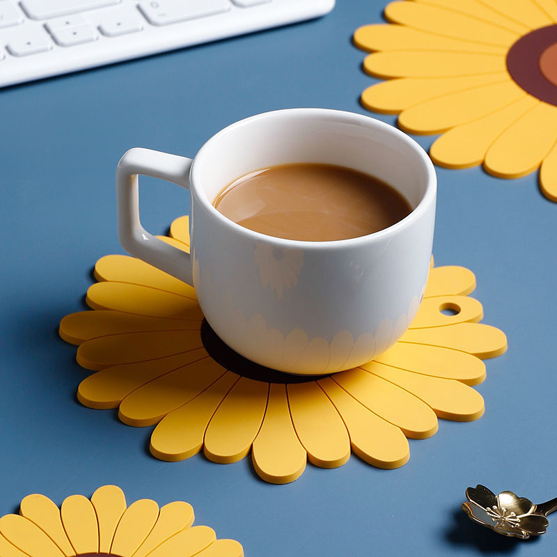 Sunflower Shaped Coffee Coaster – Flexible Non-Slip Coaster