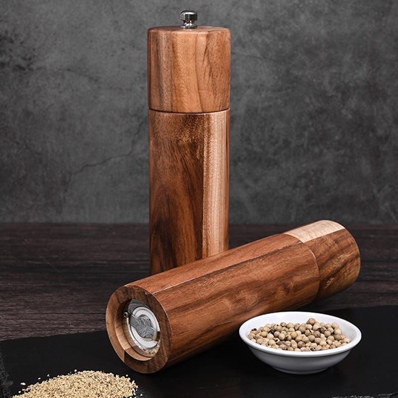 Salt and Pepper Mills - Wooden Structure - Sustainable & Stylish