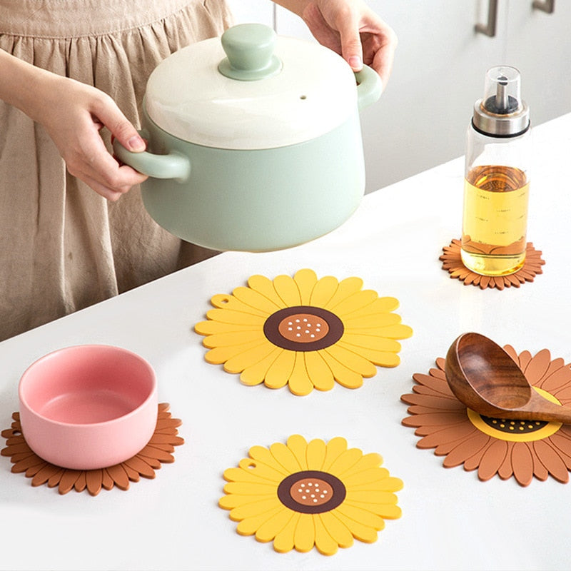 Sunflower Shaped Coffee Coaster – Flexible Non-Slip Coaster