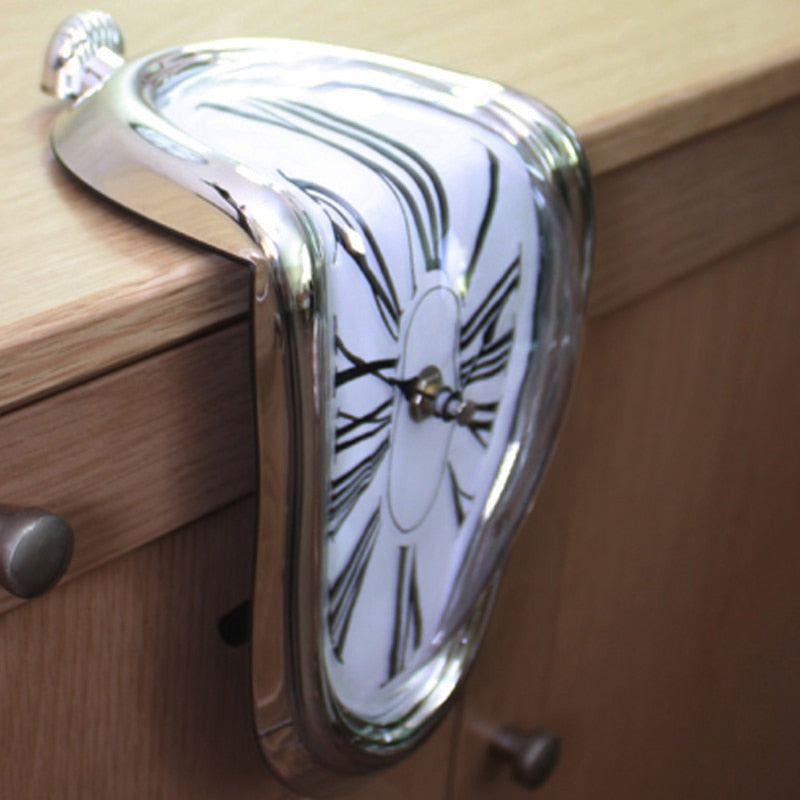 SylvaForma – Salvador Dalí Inspired Melting Clock