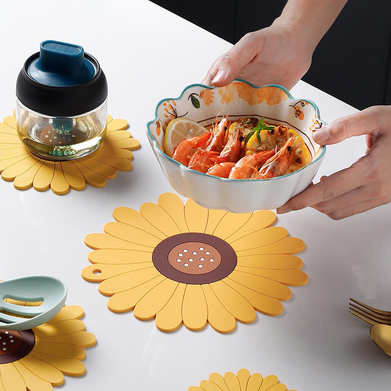 Sunflower Shaped Coffee Coaster – Flexible Non-Slip Coaster