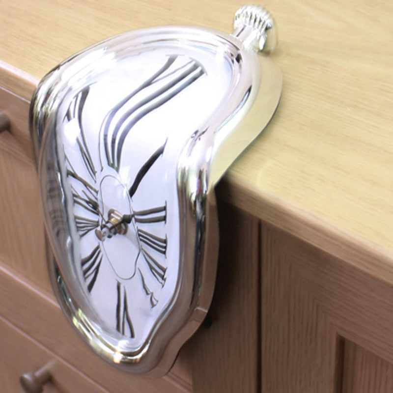 SylvaForma – Salvador Dalí Inspired Melting Clock