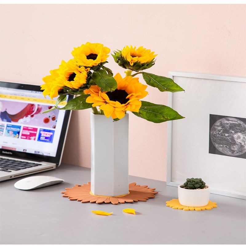 Sunflower Shaped Coffee Coaster – Flexible Non-Slip Coaster