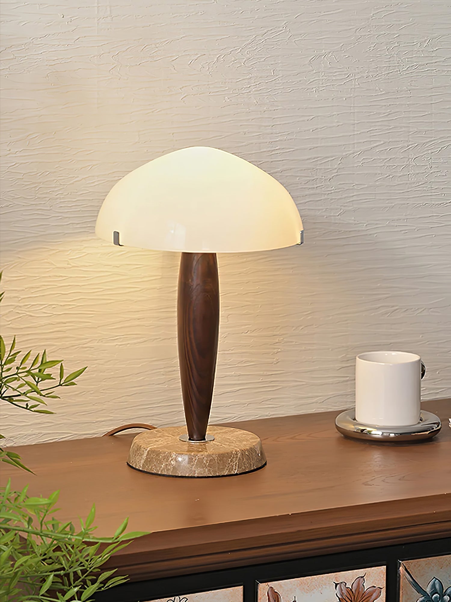 LustraVera - Herman Table Lamp: A Timeless Mix of Literature and Design