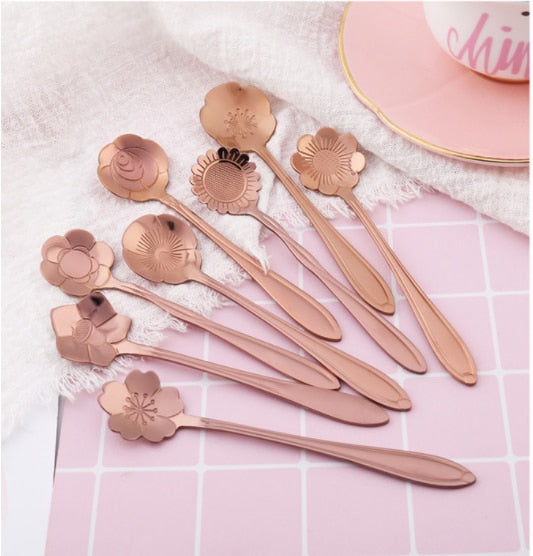 Luxe Cutlery Set in Gold, Silver, Rose Gold & Chrome - RegalGleam | Elegance for Every Table