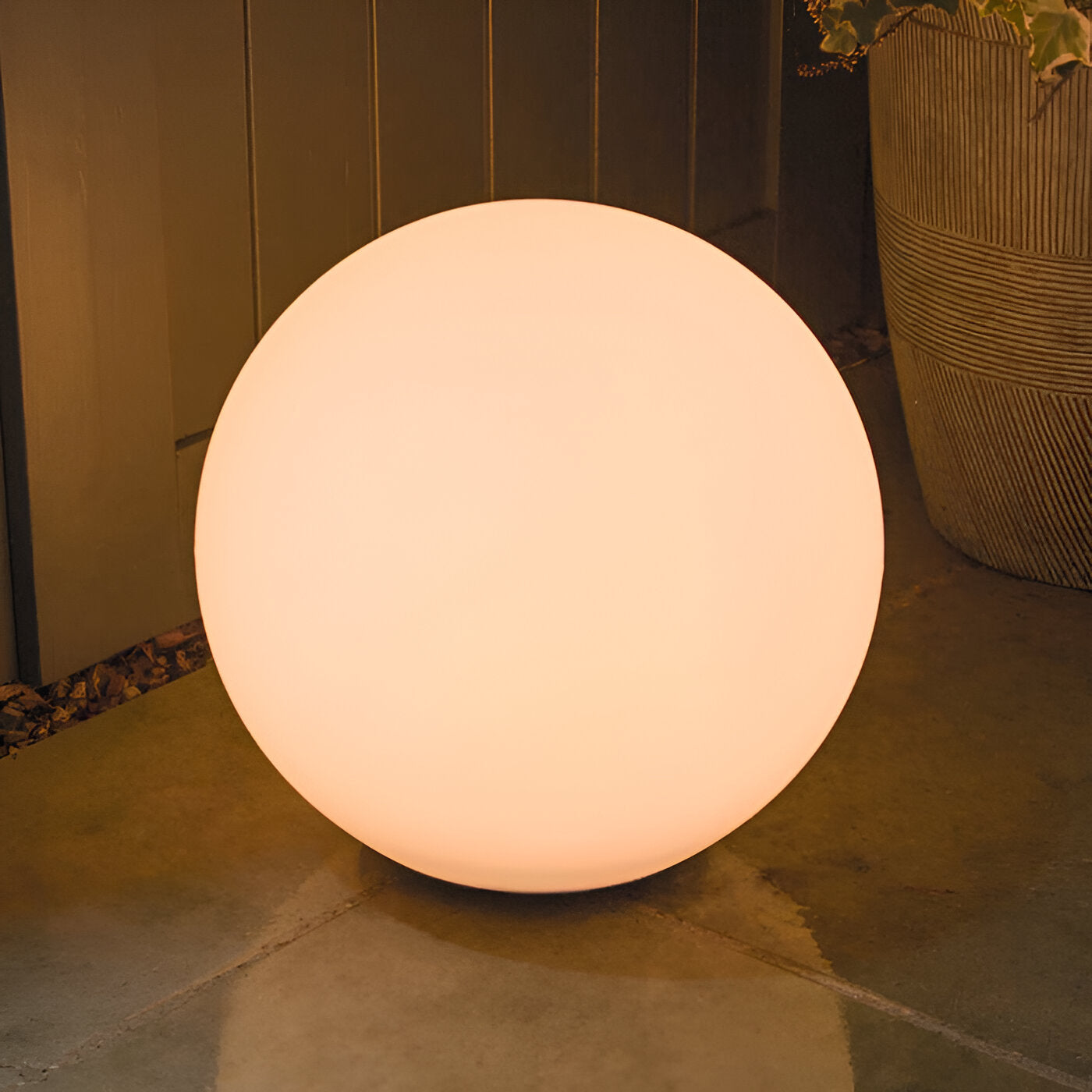 LunaSphere – Colourful LED Balls for Magical Atmospheres