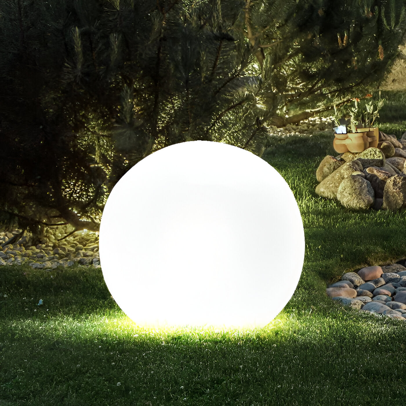 LunaSphere – Colourful LED Balls for Magical Atmospheres