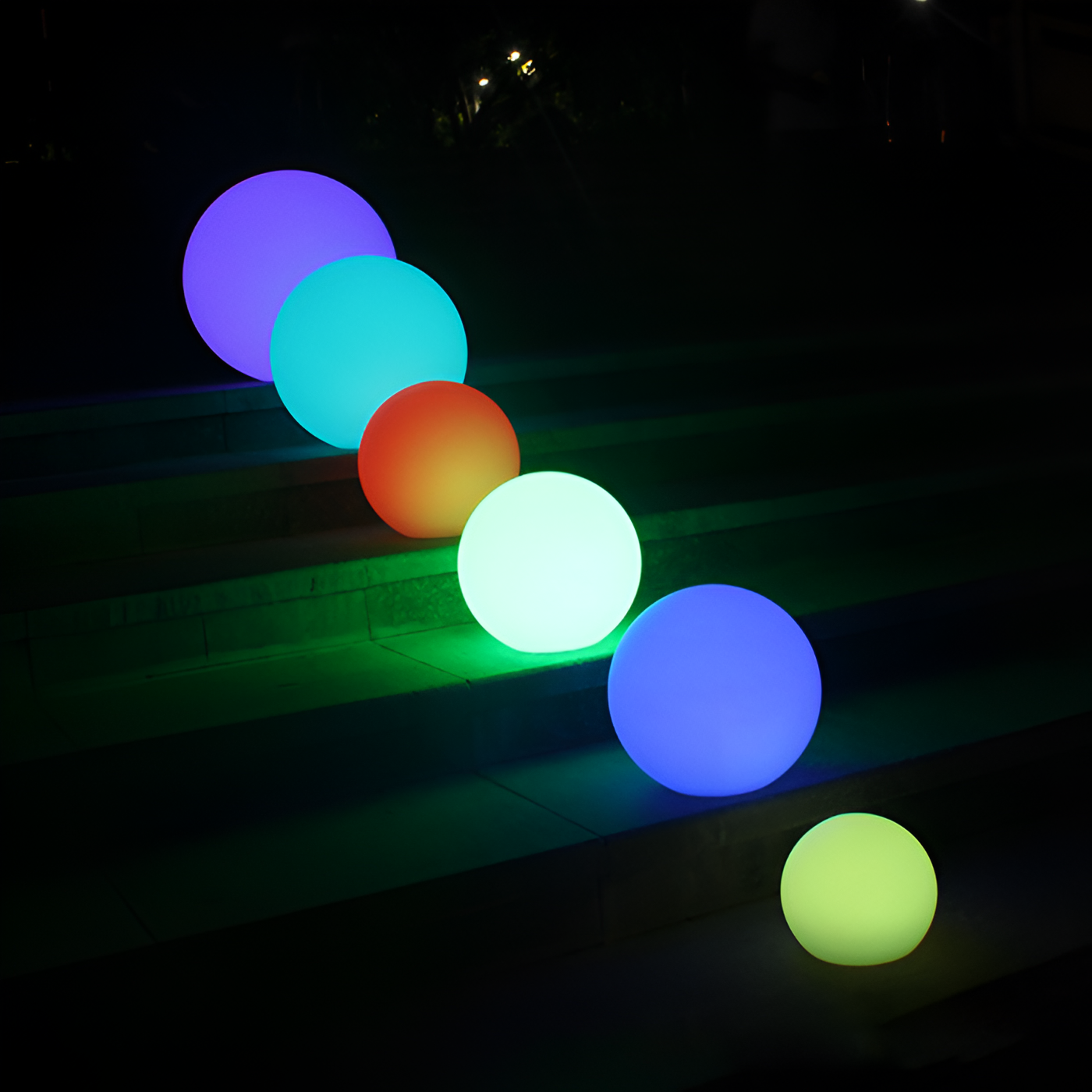 LunaSphere – Colourful LED Balls for Magical Atmospheres