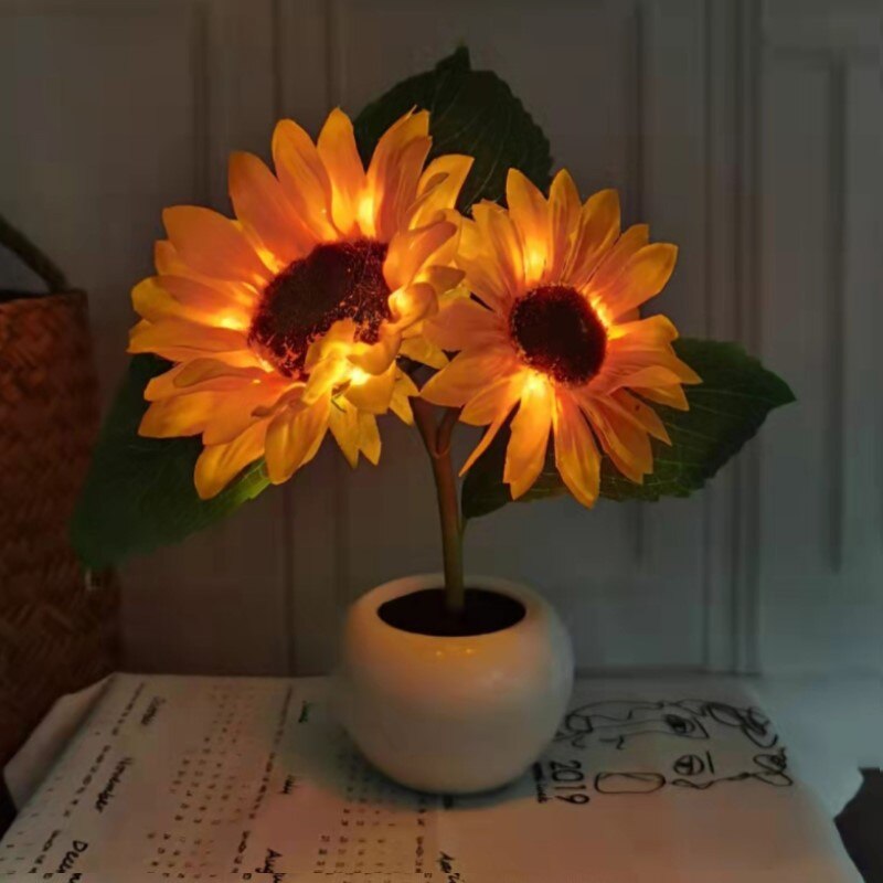 LED Table Lamp with Sunflowers – Atmospheric Night Light with 24 LEDs, USB Rechargeable, Ideal for Bedroom, Desk or Gift