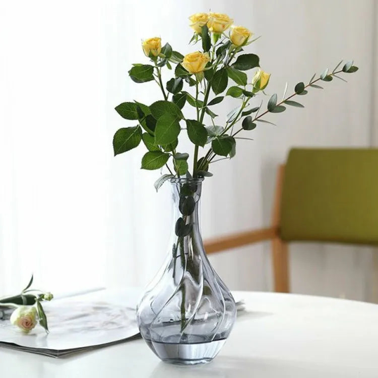 Ilvani Norwegian Vase – Modern Elegance for Stylish Flower Arrangements