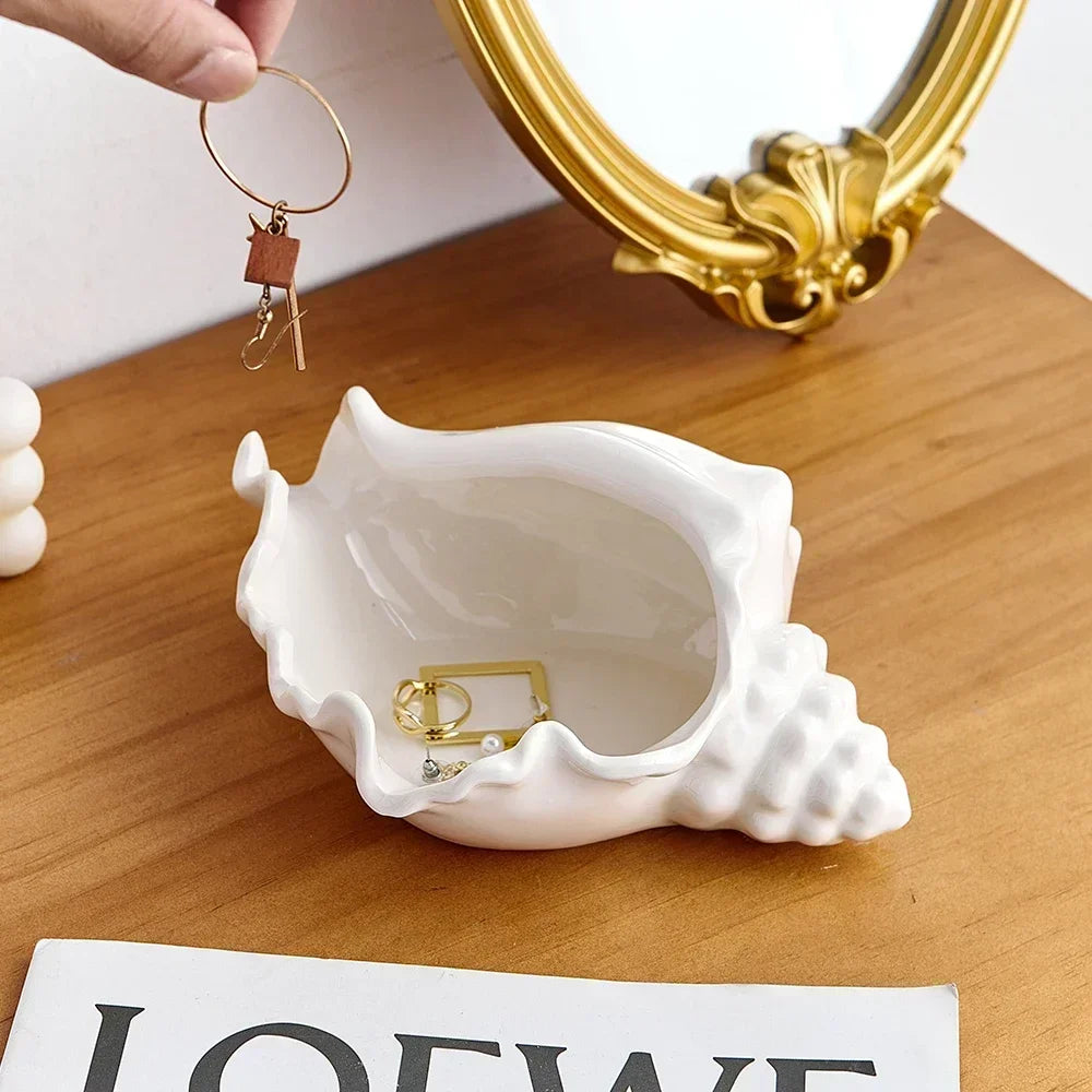 Ceramic Shell-Shaped Storage Bowl – Stylish and Functional