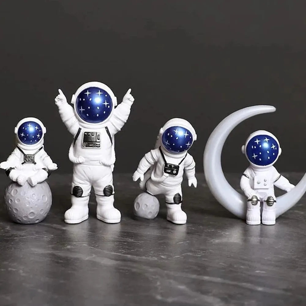 Norwegian Astronaut Figurine Made of Resin - Educational Toy and Decoration for Children (7-9 cm high)