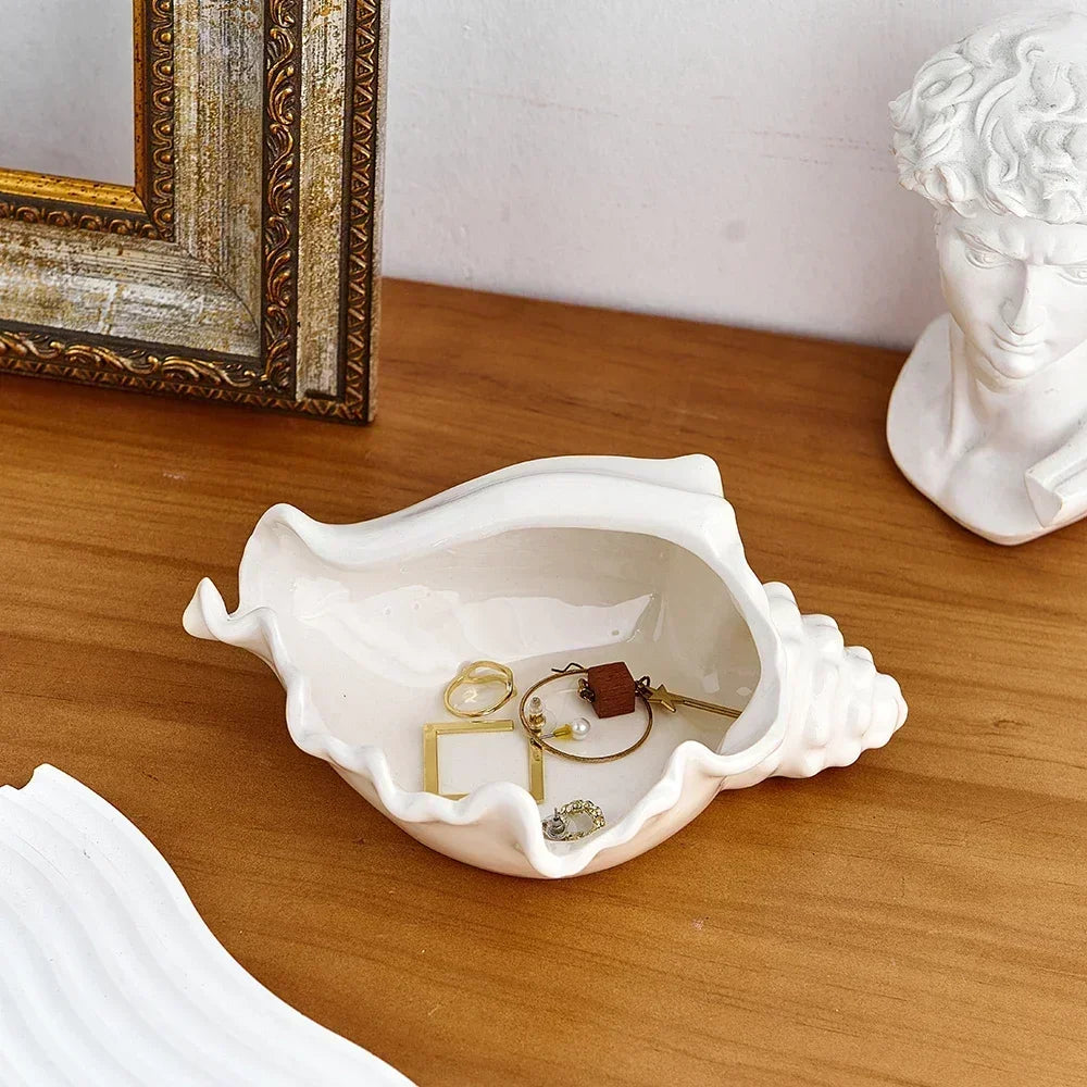 Ceramic Shell-Shaped Storage Bowl – Stylish and Functional