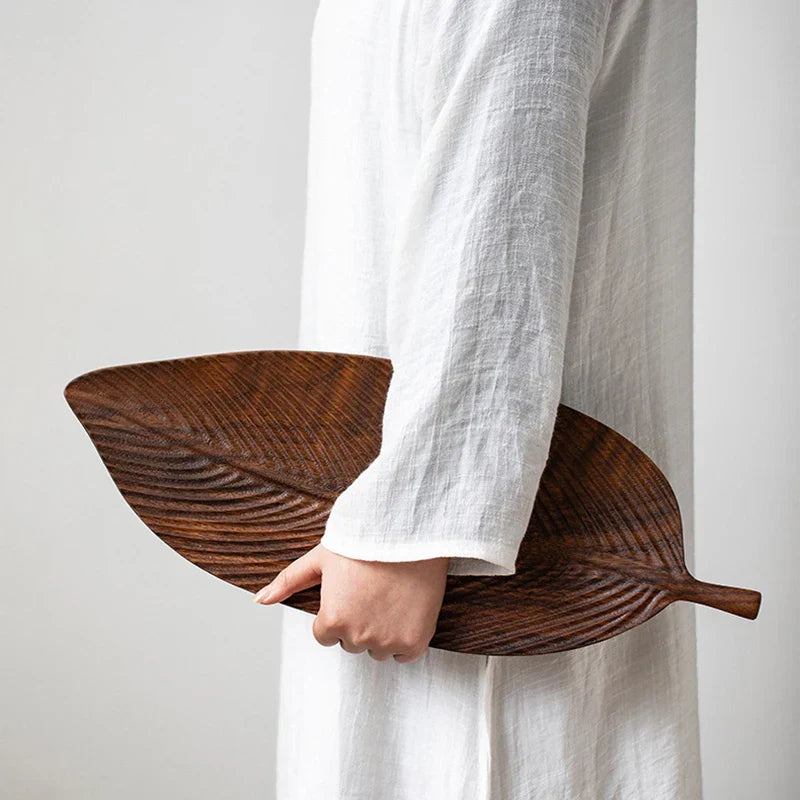 LeafLuxe - Walnut Wood Leaf Plate for Stylish Serving