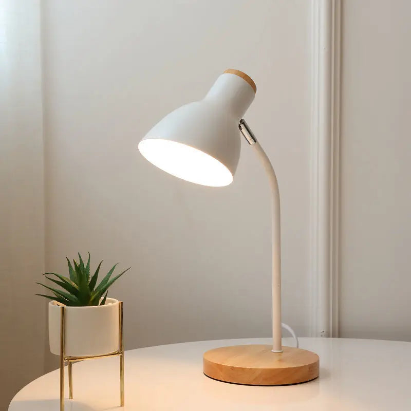 Norwegian Wooden Desk Lamp - Modern, Simple, Creative, Eye Protection for Bedroom