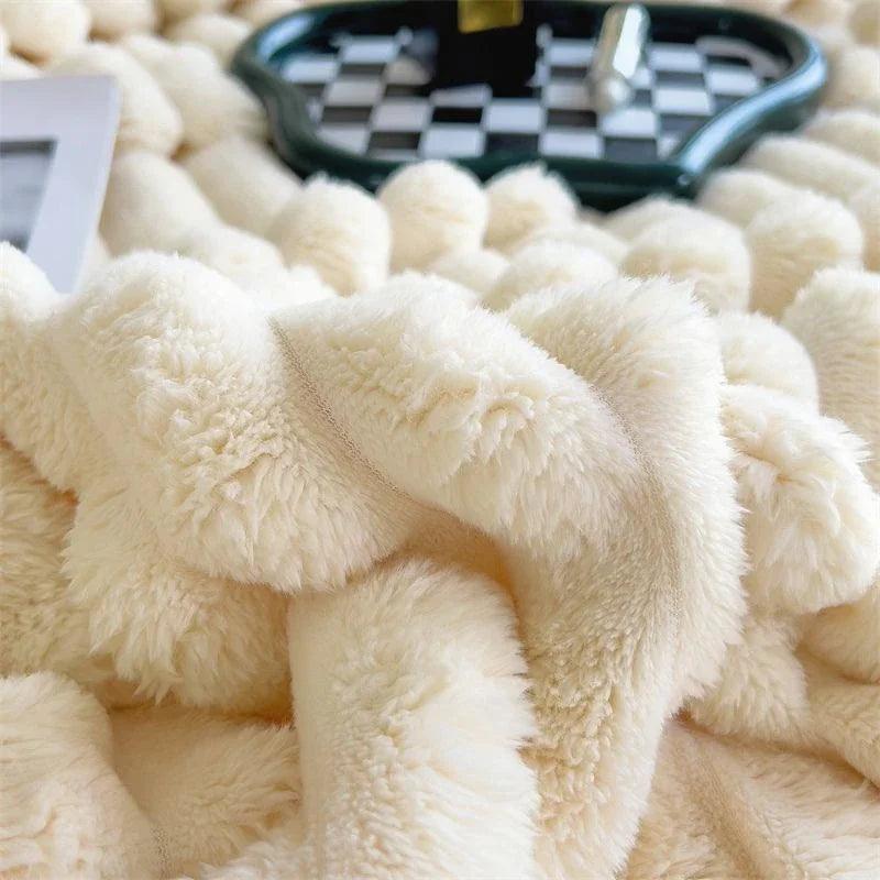 Luxe Fleece Blanket - Warm, Soft and Stylish for Home