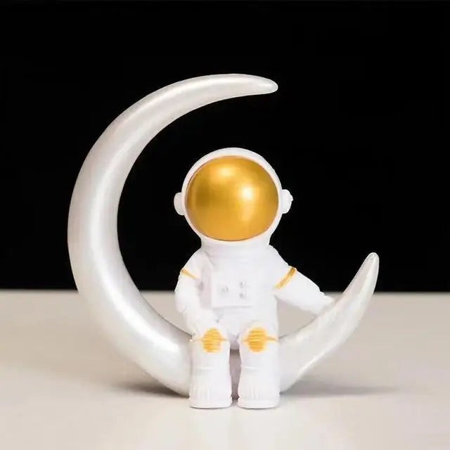 Norwegian Astronaut Figurine Made of Resin - Educational Toy and Decoration for Children (7-9 cm high)