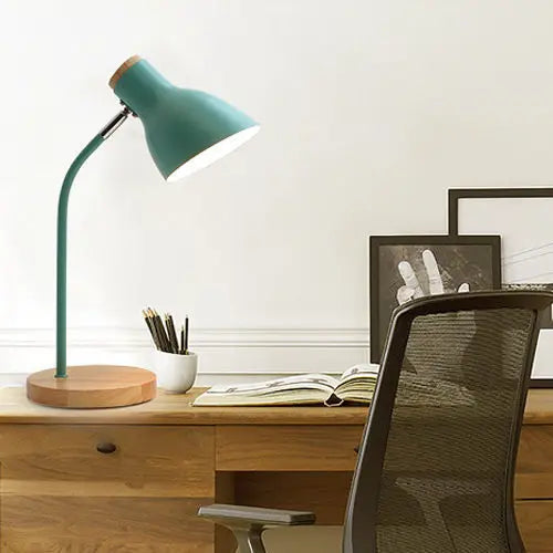 Norwegian Wooden Desk Lamp - Modern, Simple, Creative, Eye Protection for Bedroom