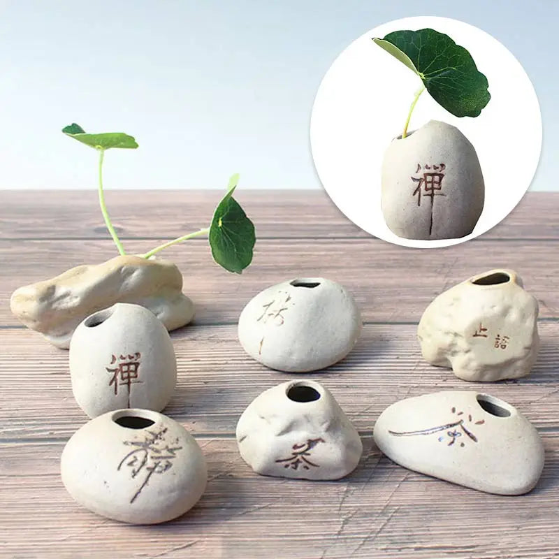 Small Ceramic Flower Pot - Perfect for Plants and Fresh Flowers