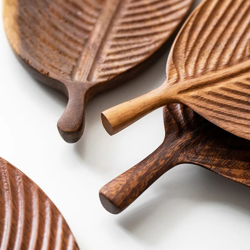 LeafLuxe - Walnut Wood Leaf Plate for Stylish Serving