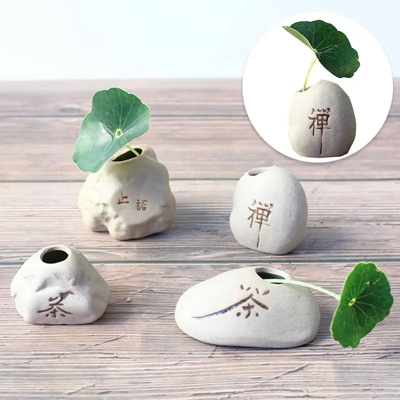 Small Ceramic Flower Pot - Perfect for Plants and Fresh Flowers