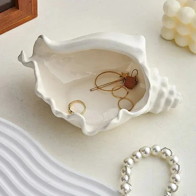 Ceramic Shell-Shaped Storage Bowl – Stylish and Functional