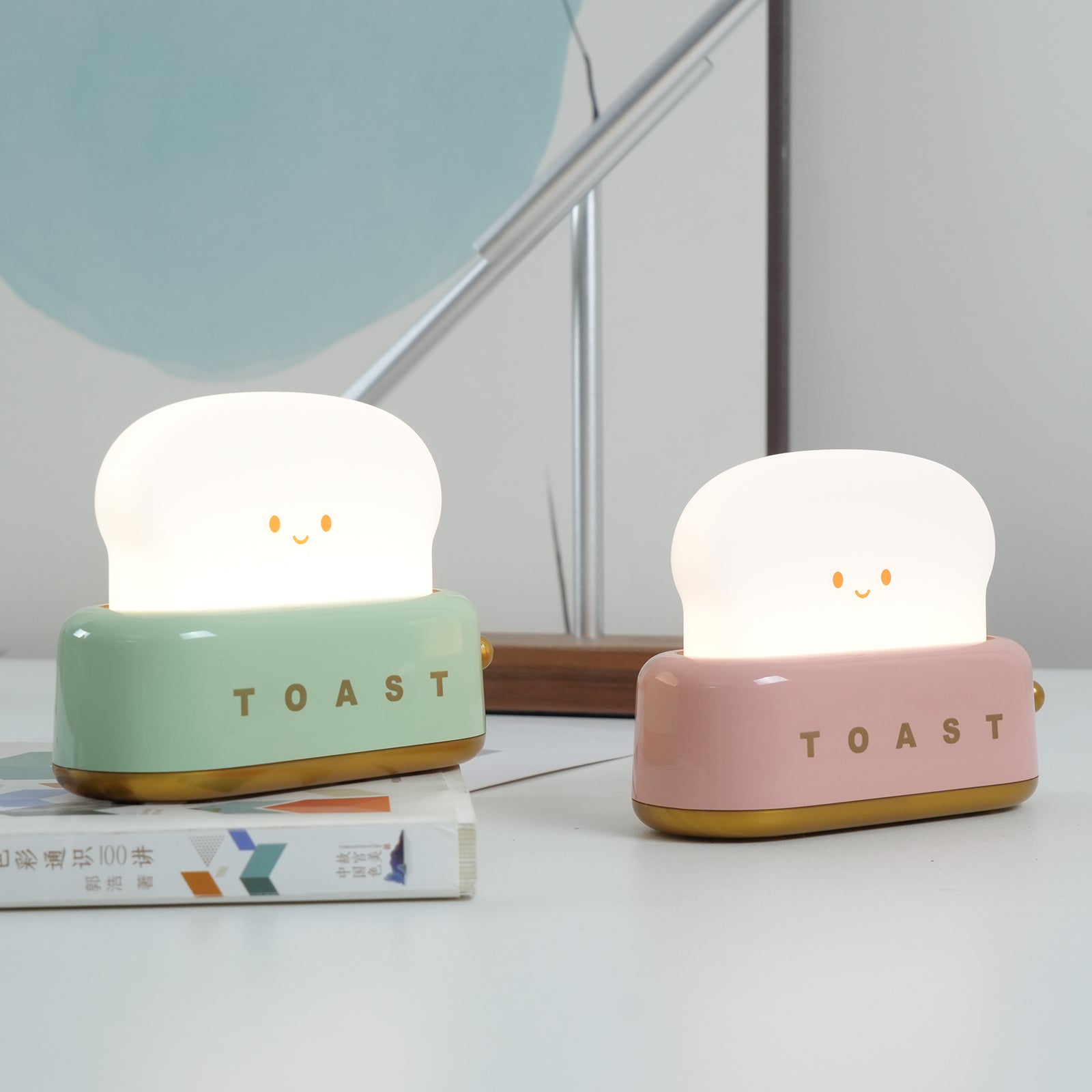 LumaNest - Toaster Design Table Lamp (with built-in battery)