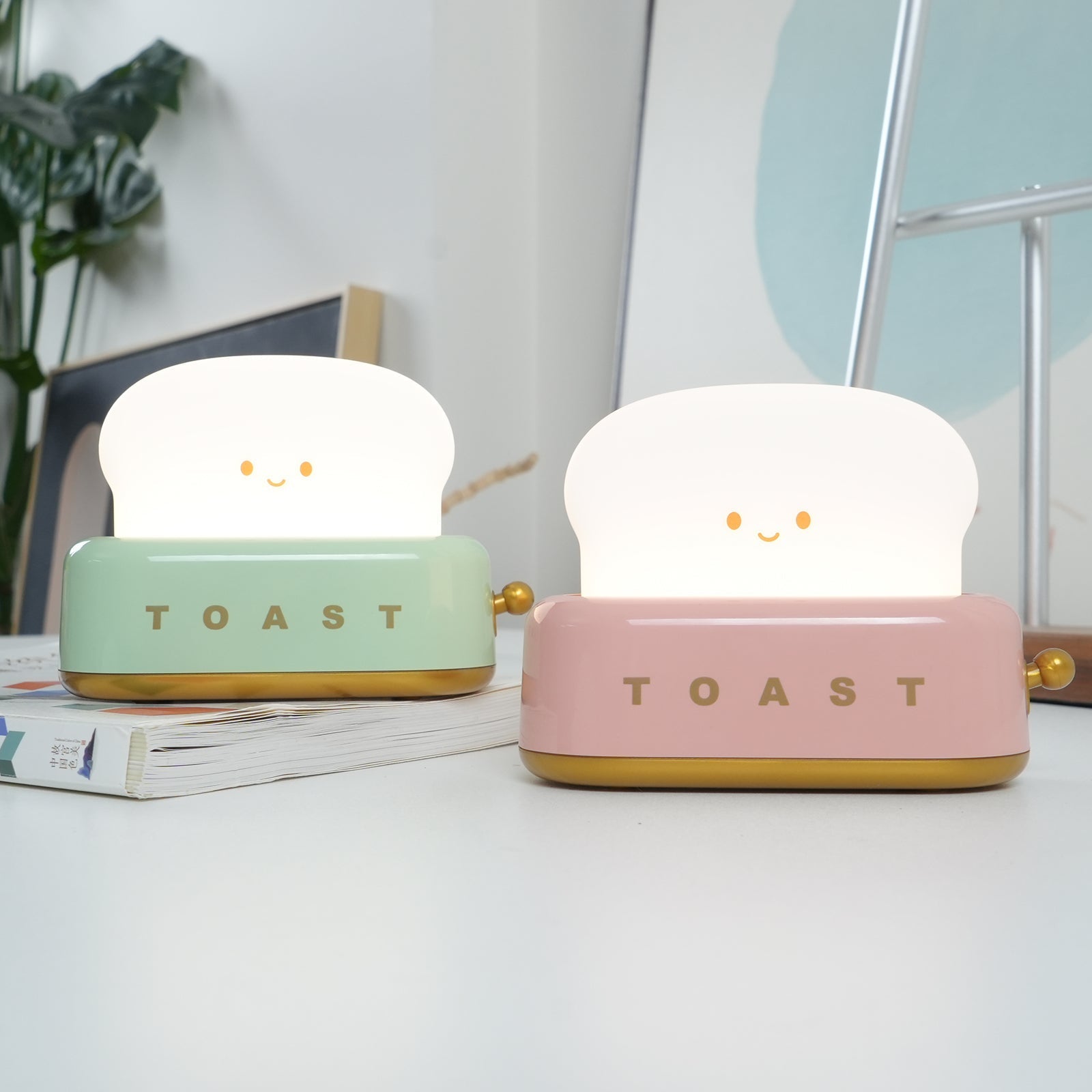 LumaNest - Toaster Design Table Lamp (with built-in battery)