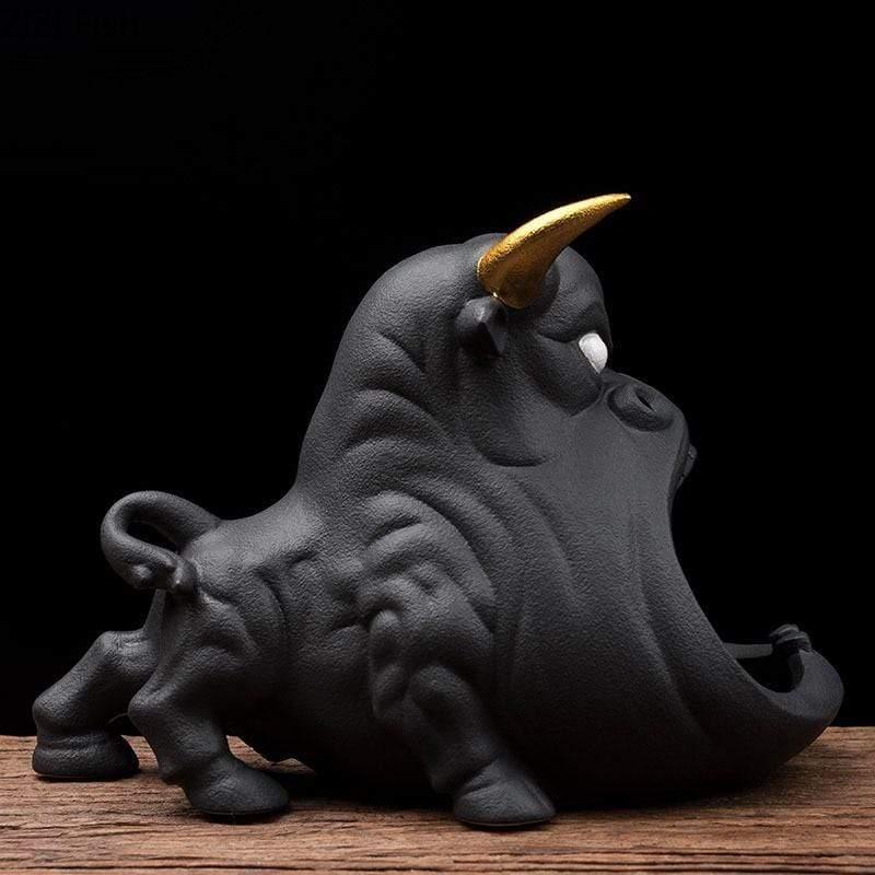 Stylish Bull-Shaped Ashtray - Ceramic, Easy to Clean and Windproof