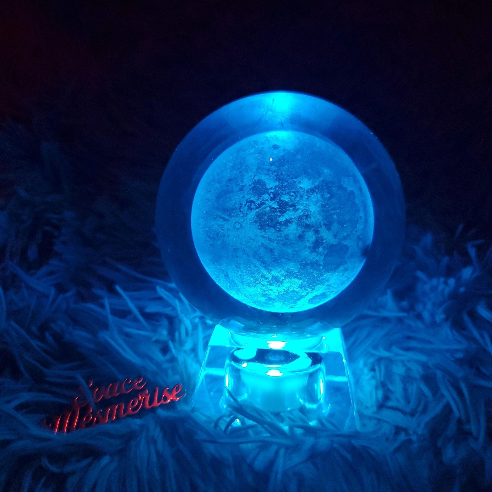 Glass Moon Lamp with LED Lighting – Changing Colours and Ambient Light