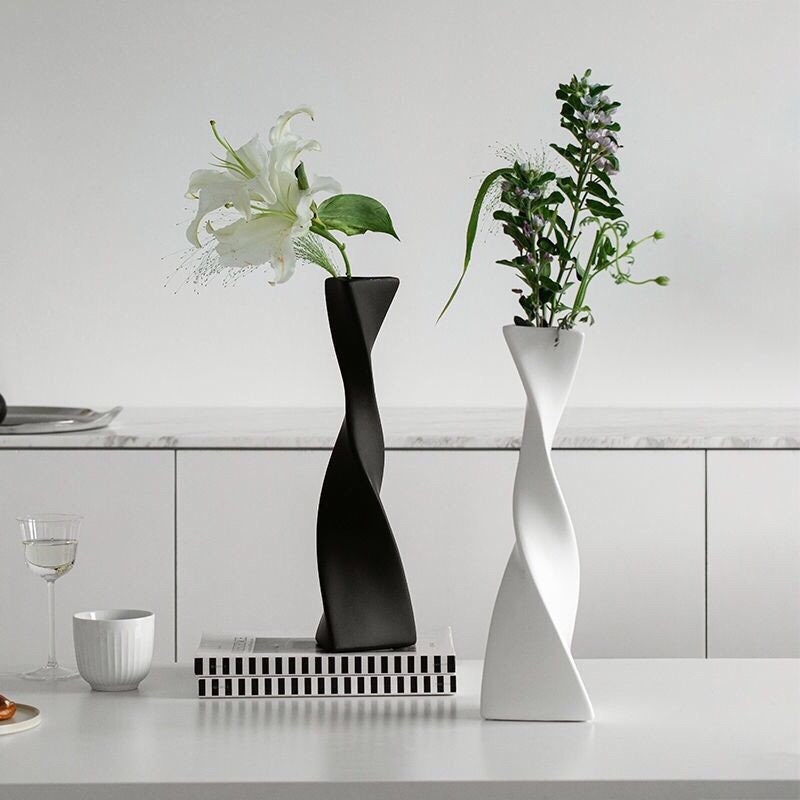 Velura White Ceramic Vase – Elegant Décor Piece for Sophisticated Flower Arrangements