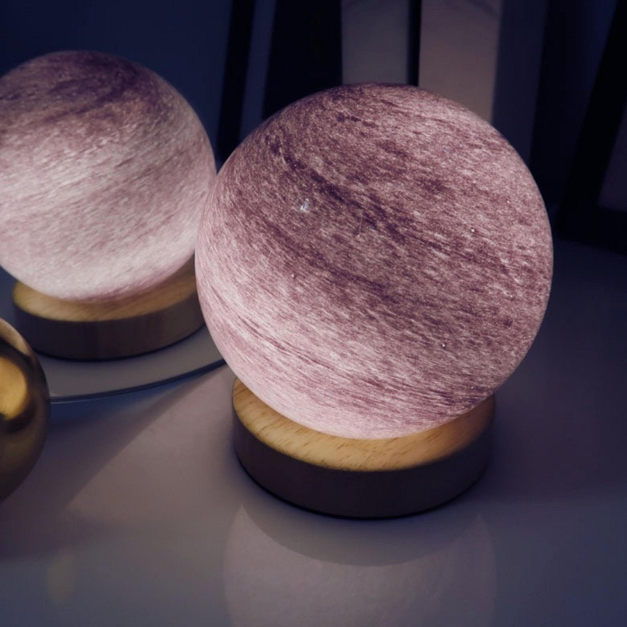 Glowing Jupiter Lamp with Wooden Base - 3 Light Settings and Rechargeable